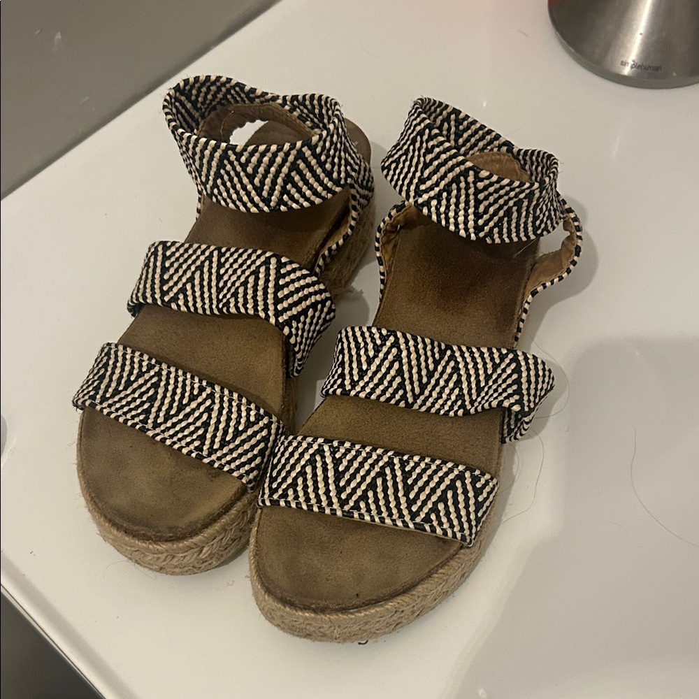 Stylish Black and White Women's Sandals